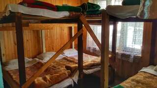 Лоджи Lovna Hut Паничиште Односпальная кровать в общем номере-2